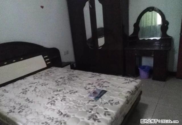 老城区东街附近标准两室1100月家电家具全齐图片真 - 房屋出租 - 房屋租售 - 宜宾分类信息 - 宜宾28生活网 yb.28life.net